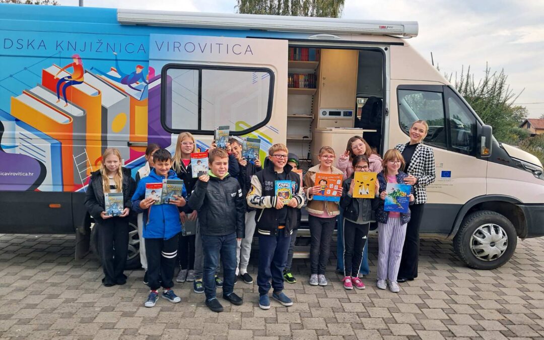 POSJET BIBLIOBUSNE SLUŽBE VIROVITICA PODRUČNOJ ŠKOLI KOZICE