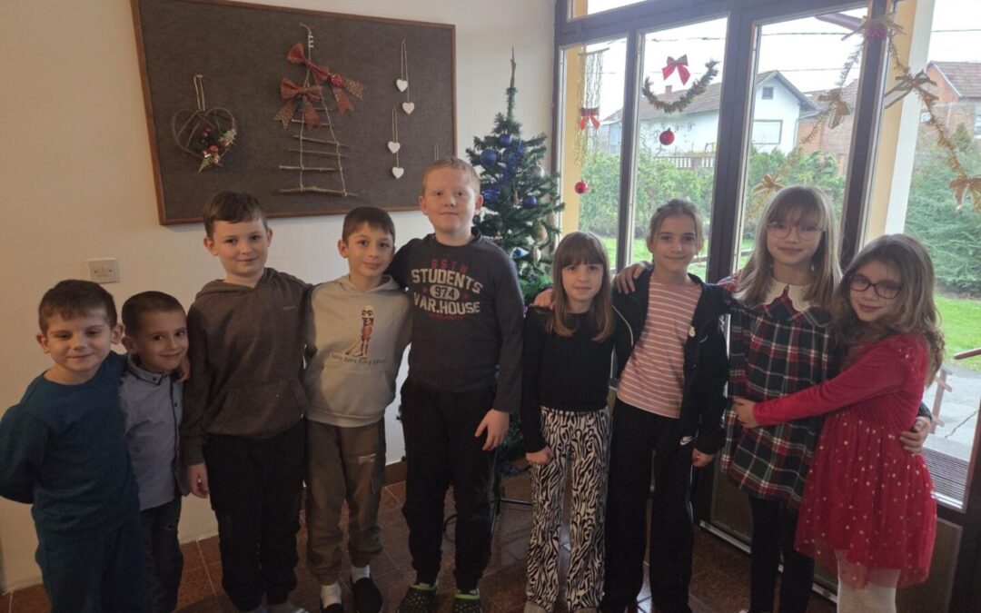 Božić u PŠ Sladojevci           