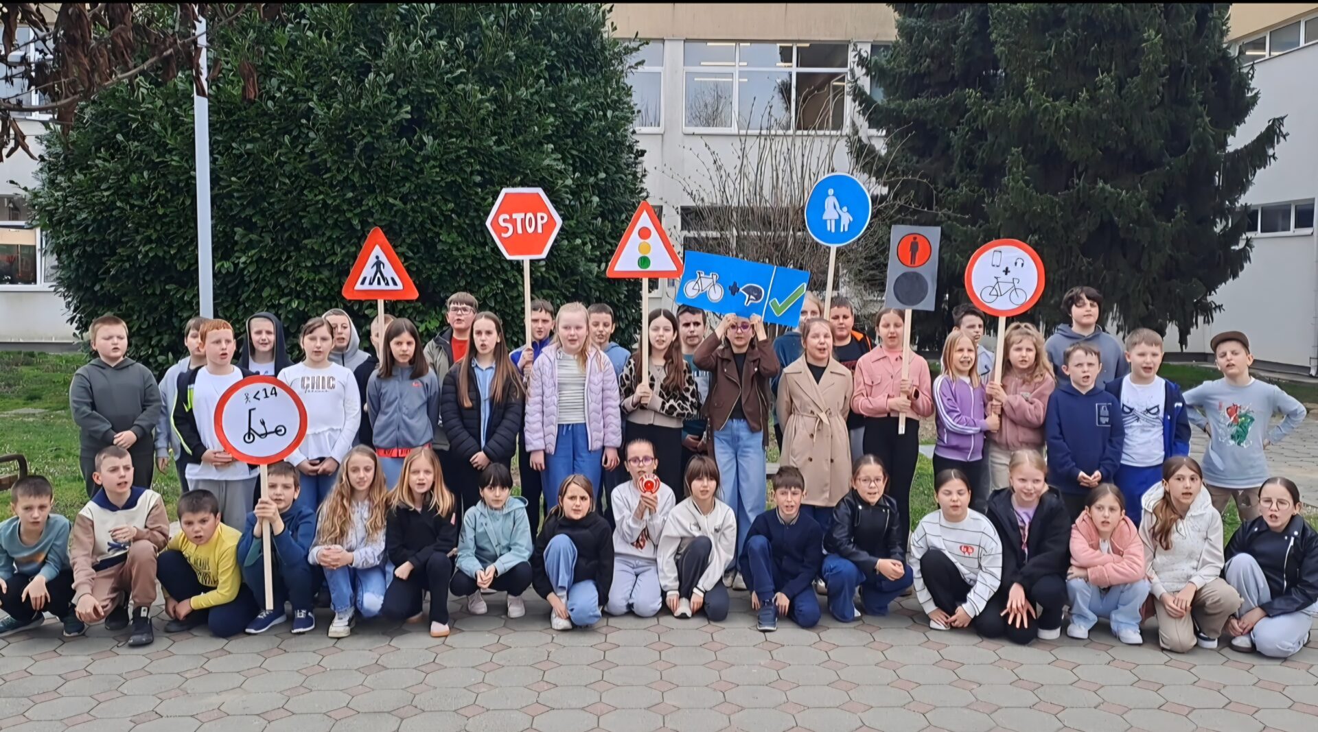 Screenshot_20260411_232000_Gallery