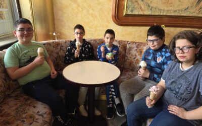 Učenici posebnog razrednog odjela u posjetu slastičarnici